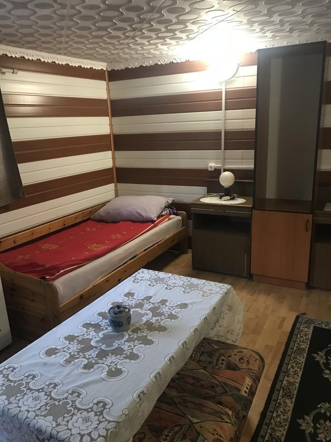Edit Vendeghaz Tiszaújváros Εξωτερικό φωτογραφία